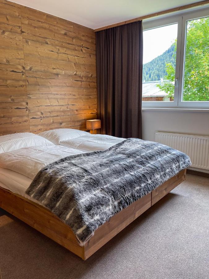 Chalet Lenzi Sankt Anton am Arlberg Exterior photo